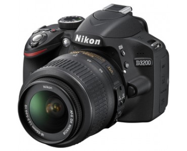 D3200 + 18-55 AF-S DX VR II NIKON